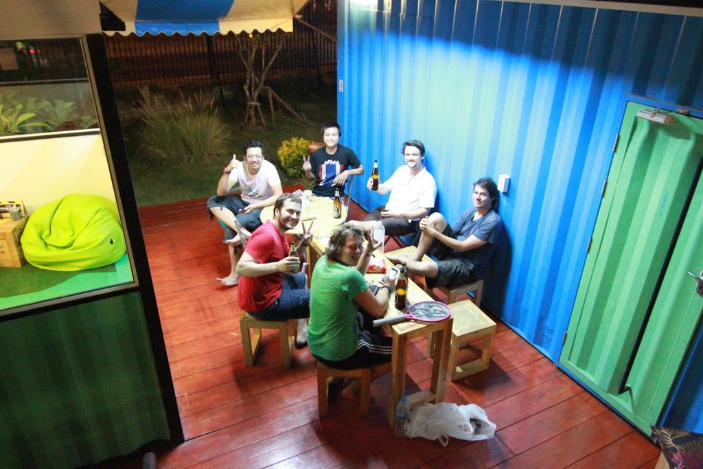Wh Hostel Bangkok Luaran gambar