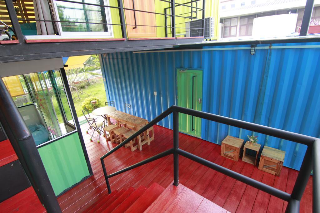Wh Hostel Bangkok Bilik gambar