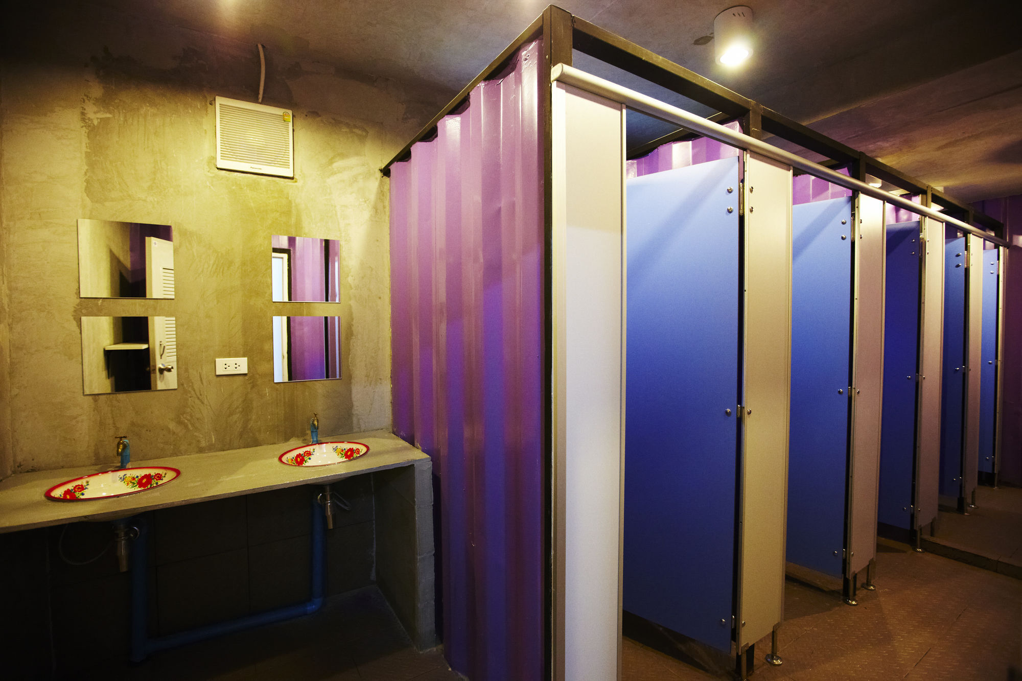 Wh Hostel Bangkok Luaran gambar
