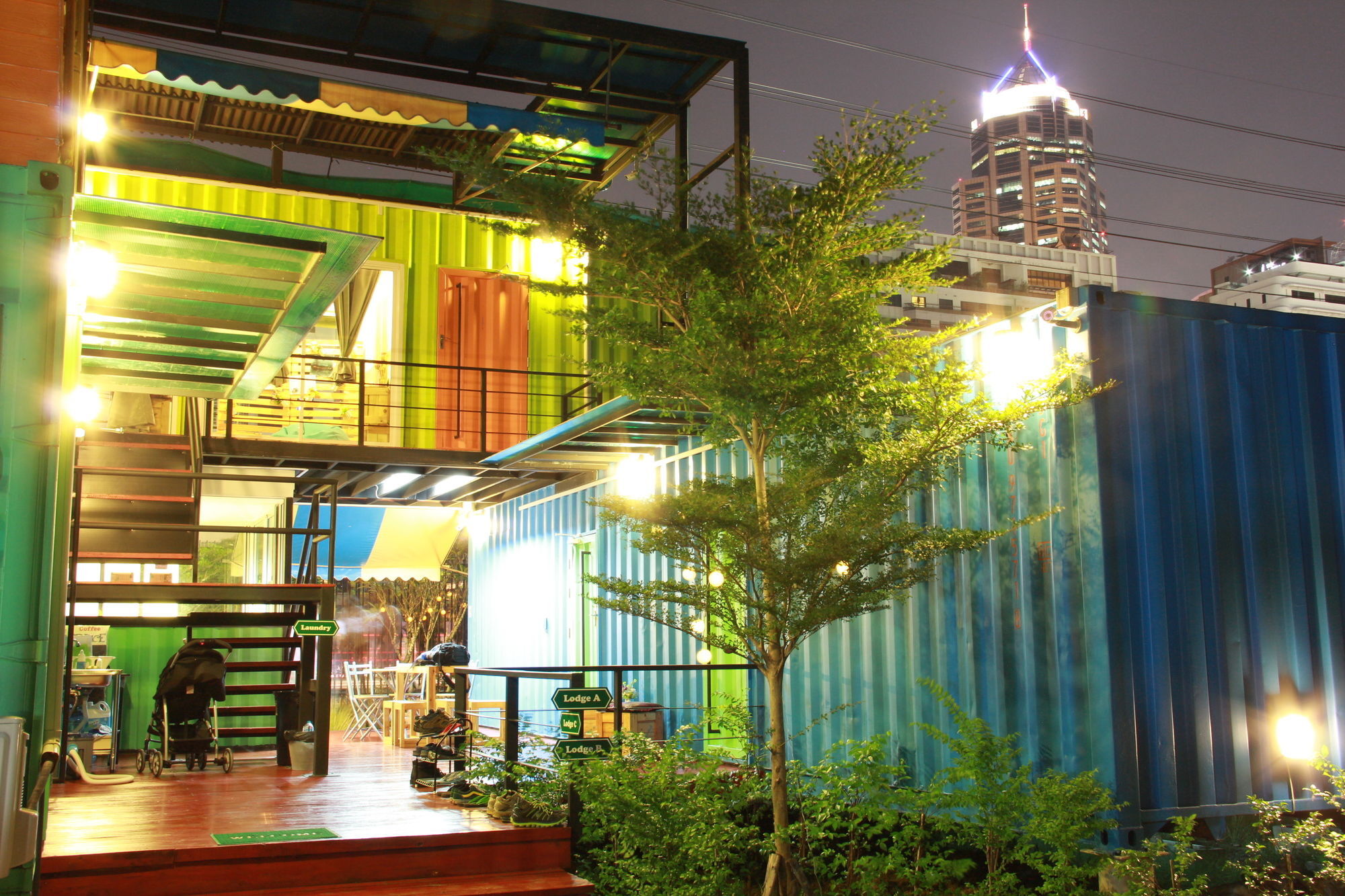 Wh Hostel Bangkok Luaran gambar