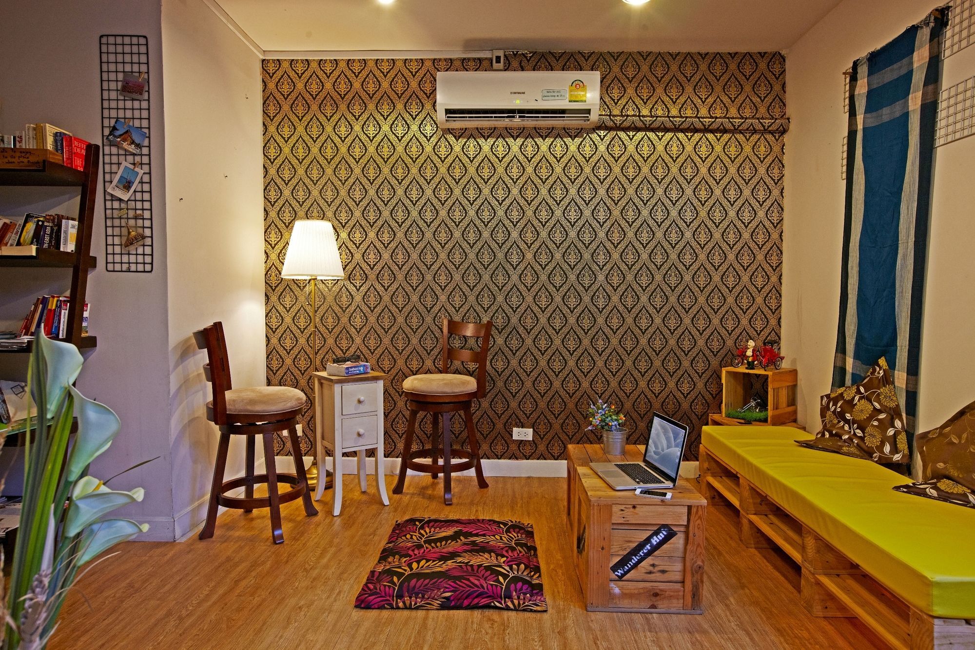 Wh Hostel Bangkok Luaran gambar